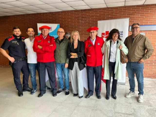 El passat 20 de setembre, amb motiu de la graduació de la 37ena promoció, rebem a la @ertzaintzaejgv i compartim experiències dins l'àmbit de la protecció social dels nostres policies i de les seves famílies.

Mil gràcies per la vostra visita!!

Joan den irailaren 20an, 37. promozioaren graduazioa dela eta, @ertzaintzaejgv jaso genuen eta gizarte babesaren alorreko esperientziak partekatu genituen gure ertzainei eta haien familiei.

Mila esker zure bisitagatik!!